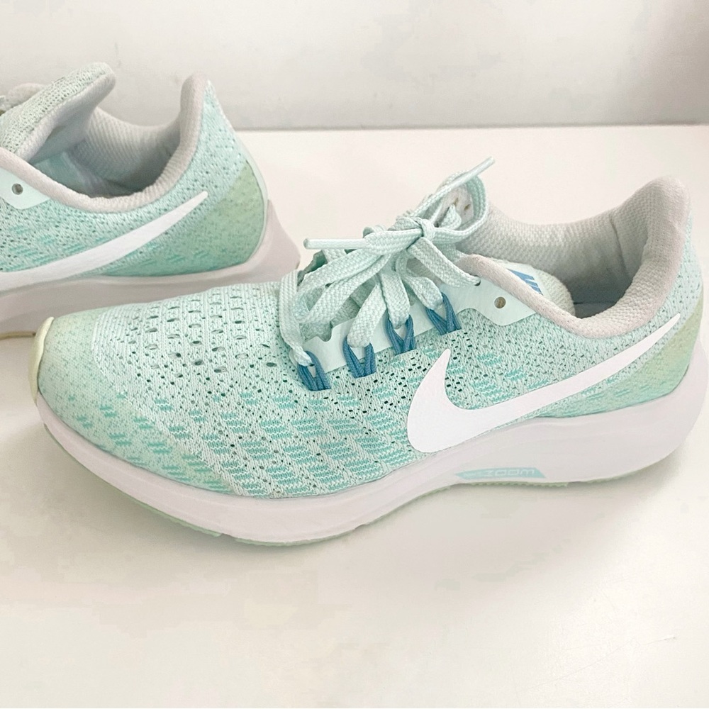 Nike Kids Sneakers in Light Blue and White